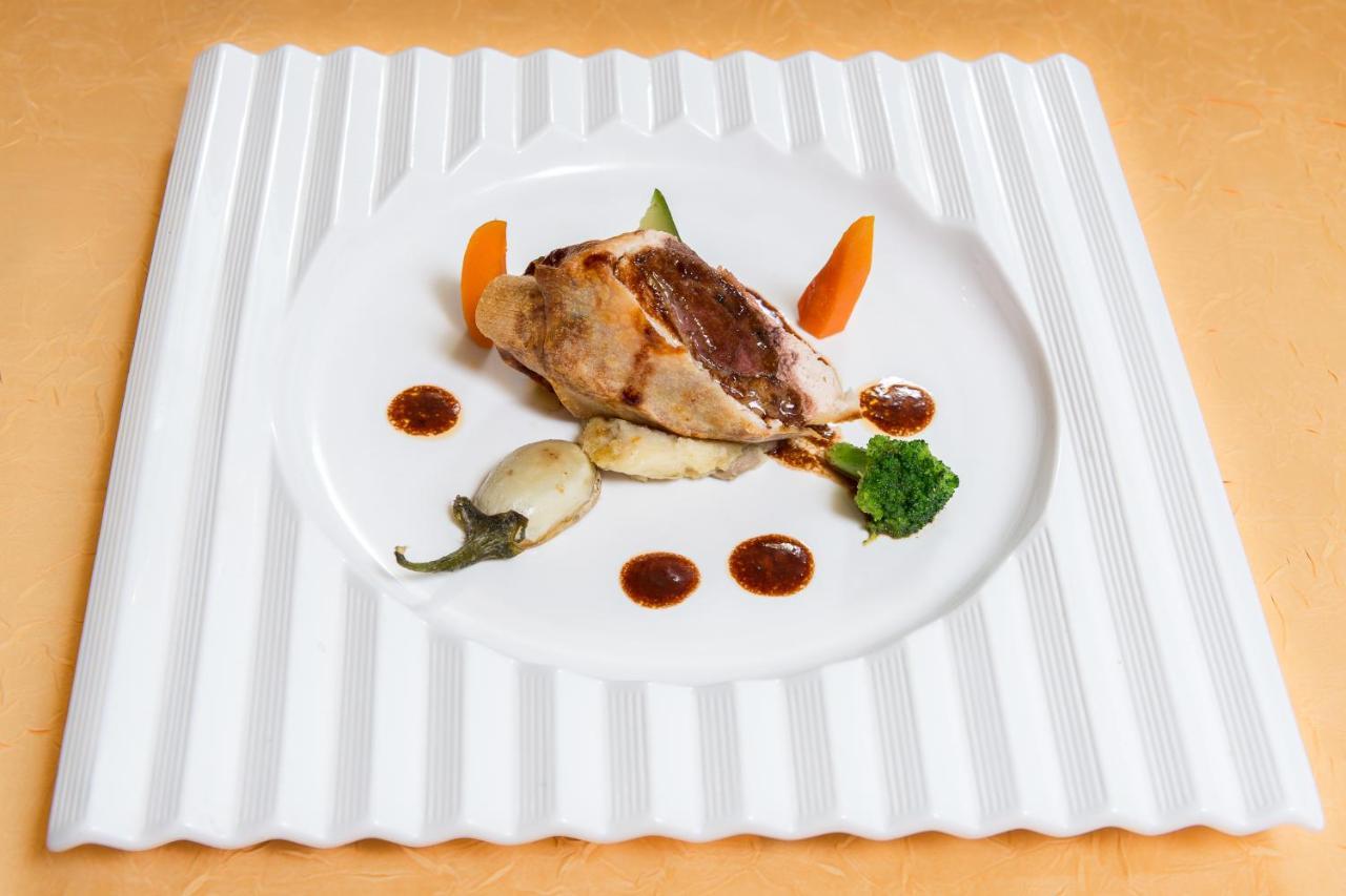 Le Clos Champel Restaurant Logis 3*